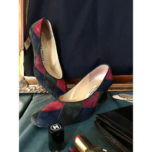 Linea Wallys’ suede pumps with harlequin pattern, size 4 1/2 - Picture 2 of 5